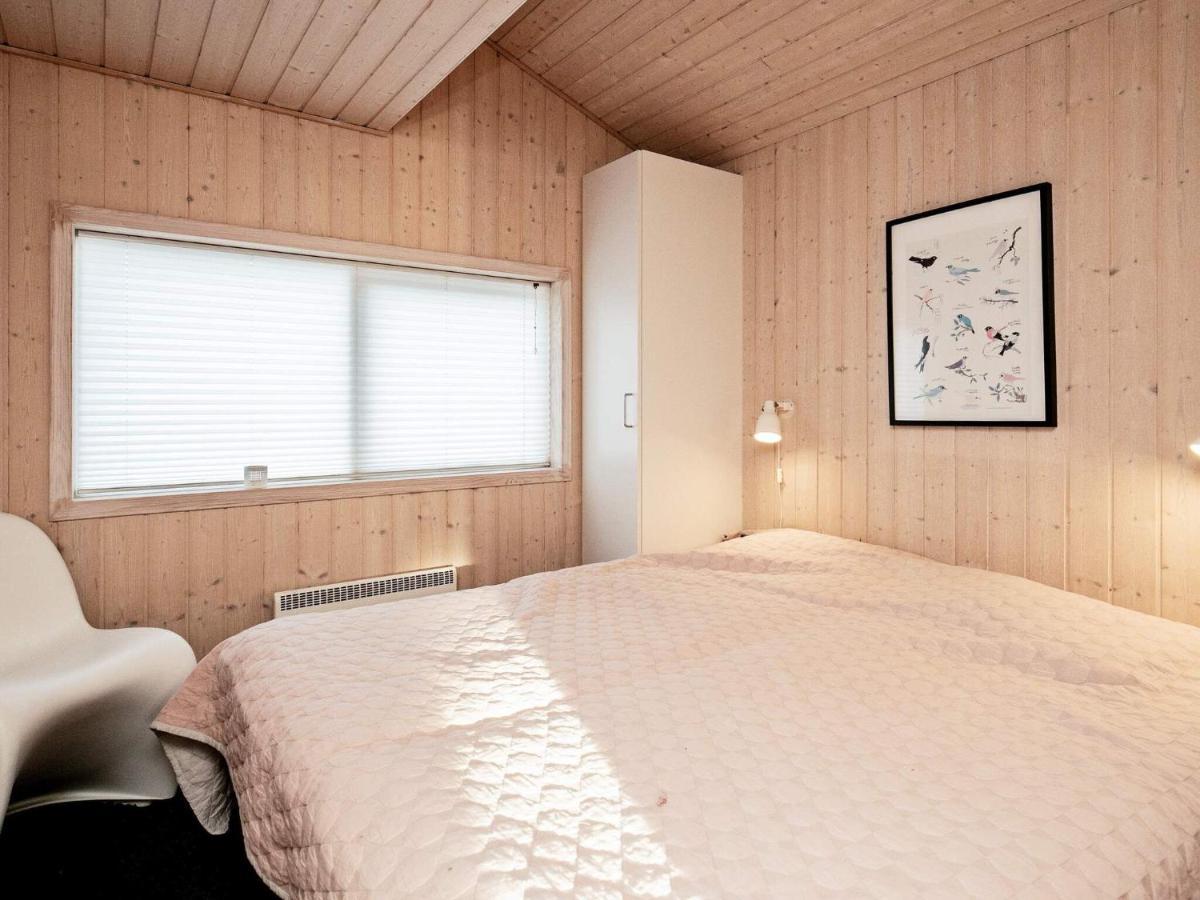 6 Person Holiday Home In Tranek R Fæbæk Extérieur photo